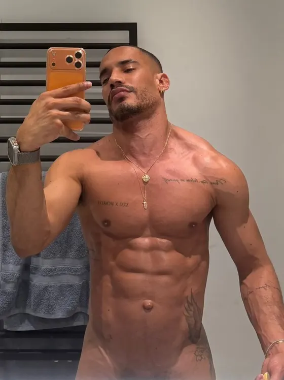 Jake, male escort in Dubai โ photo 13
