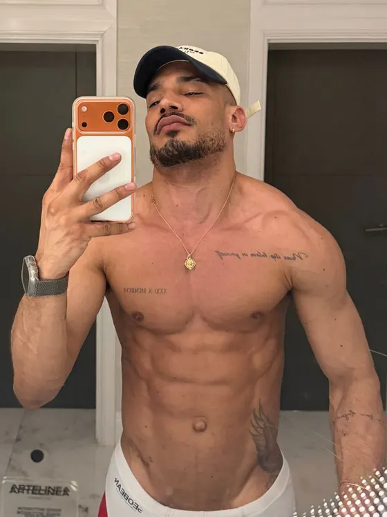 Jake, male escort in Dubai โ photo 3