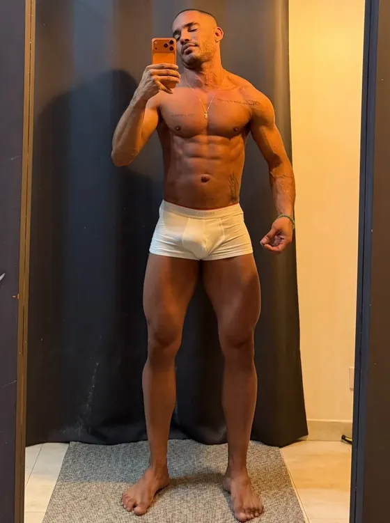 Jake, male escort in Dubai โ photo 5