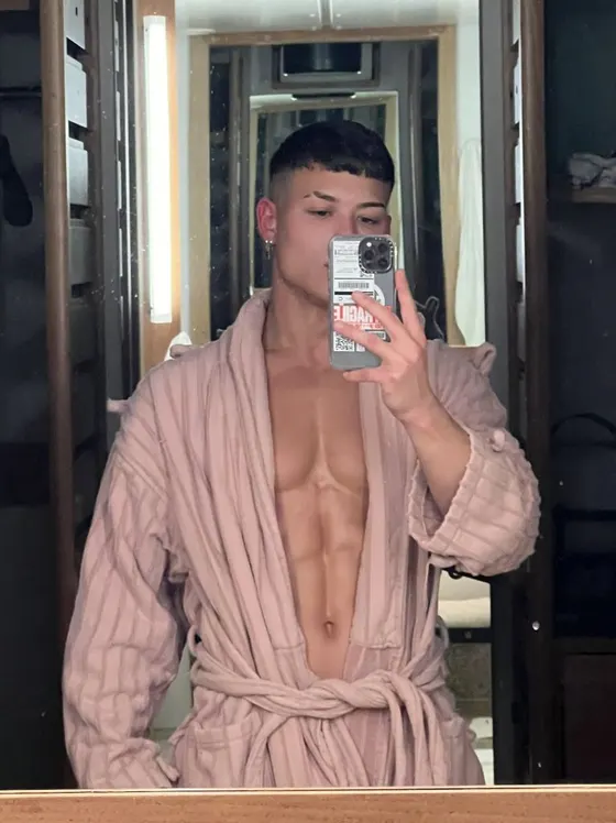 Julian, Brazilian male escort in Dubai โ photo 11