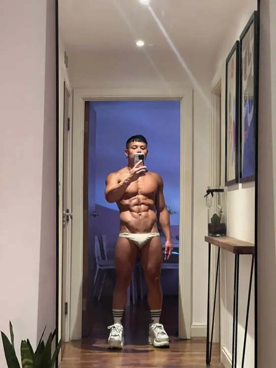 Julian, Brazilian male escort in Dubai โ photo 16