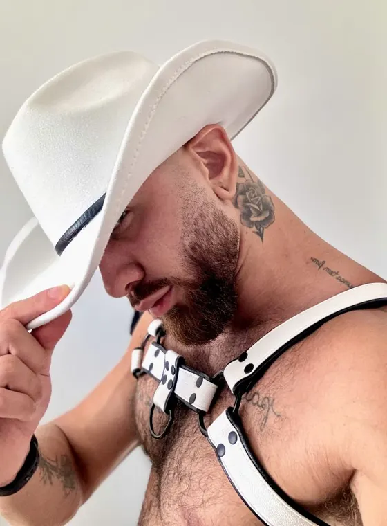 Julian, Brazilian male escort in Dubai โ photo 14