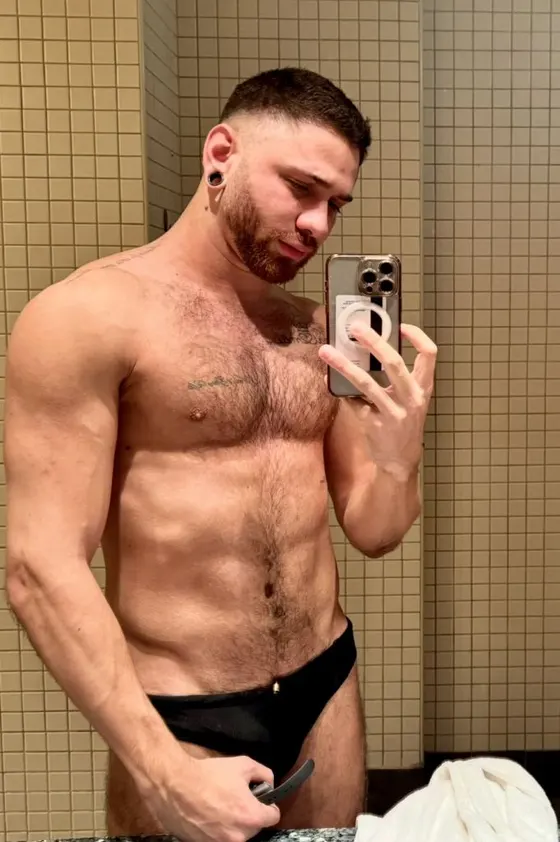 Julian, Brazilian male escort in Dubai โ photo 18