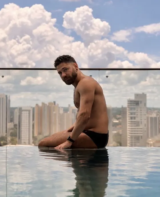 Julian, Brazilian male escort in Dubai โ photo 2