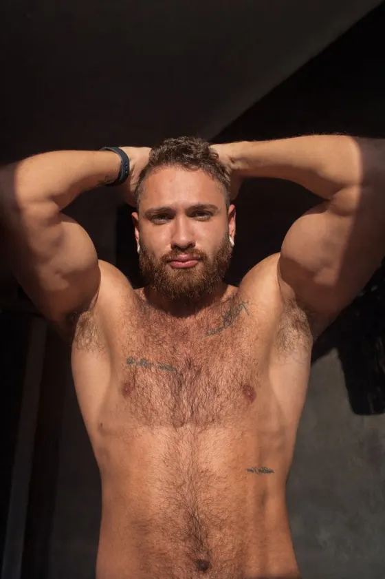 Julian, Brazilian male escort in Dubai โ photo 6