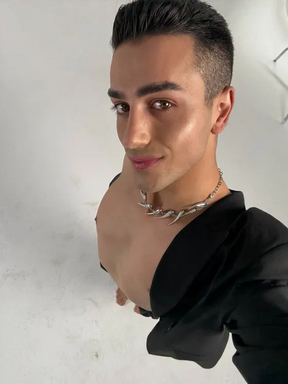 Julian, male escort in Dubai โ photo 12
