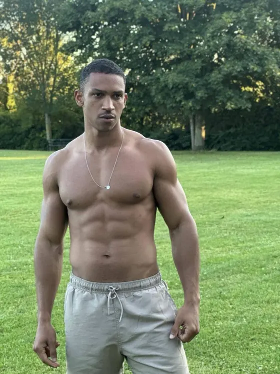 Kevin, Ebony male escort in Dubai โ photo 13