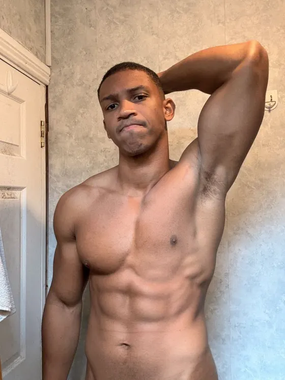 Kevin, Ebony male escort in Dubai โ photo 6