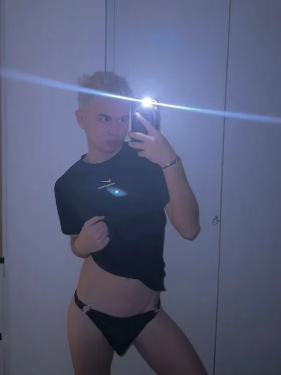 Lucas, male escort in Dubai โ photo 6