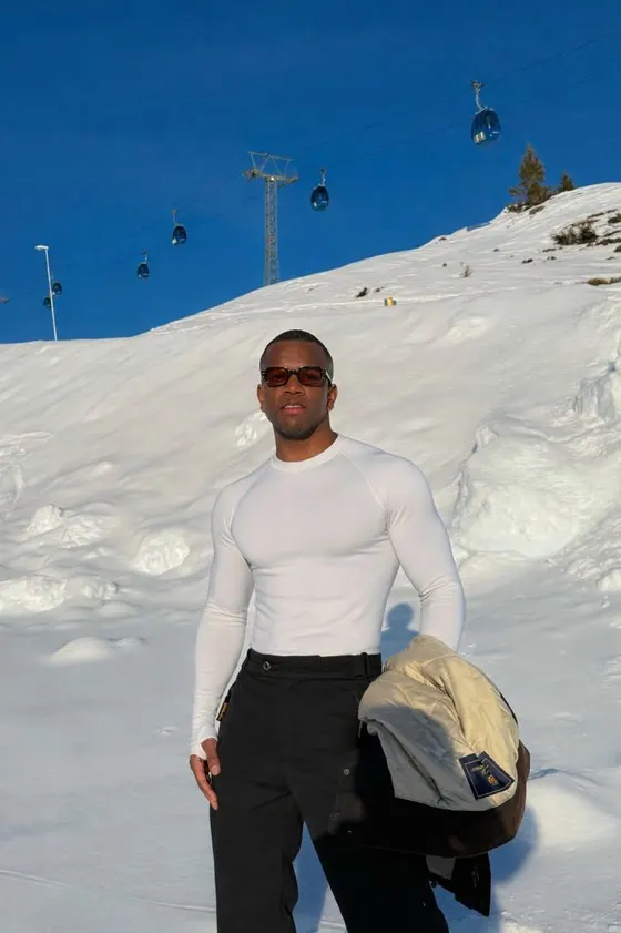 Lucas, male escort in Dubai โ photo 4