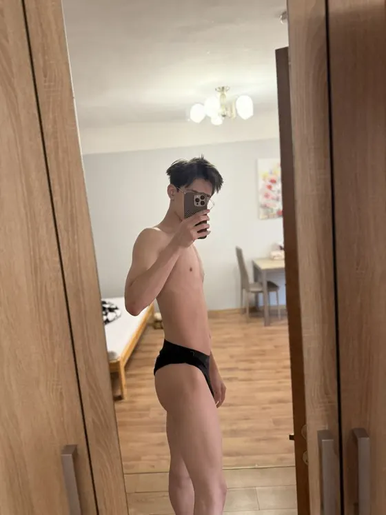 Lucas, male escort in Dubai โ photo 4