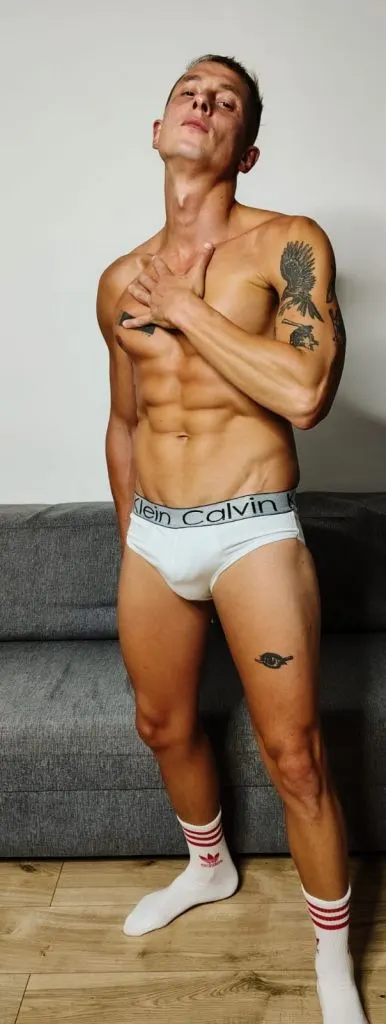 Marco, male escort in Dubai โ photo 4