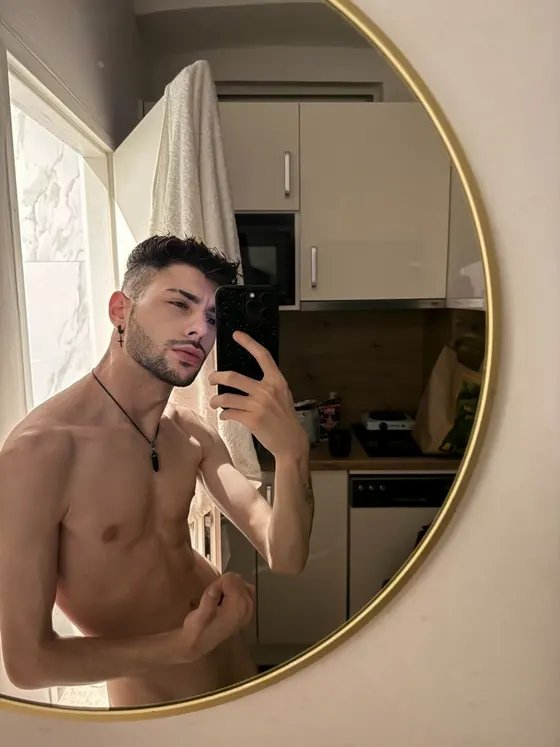 Marco, Brazilian male escort in Dubai โ photo 11