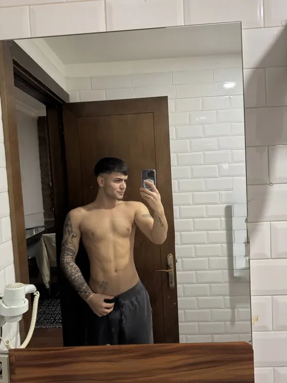 Marcus, Brazilian male escort in Dubai โ photo 4