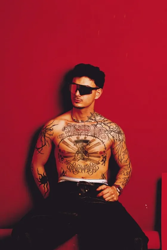 Marcus, male escort in Dubai โ photo 2