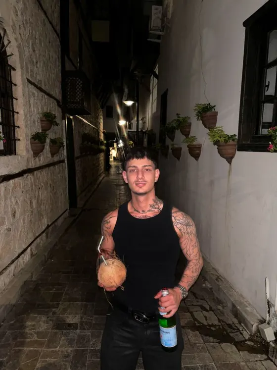 Marcus, male escort in Dubai โ photo 7