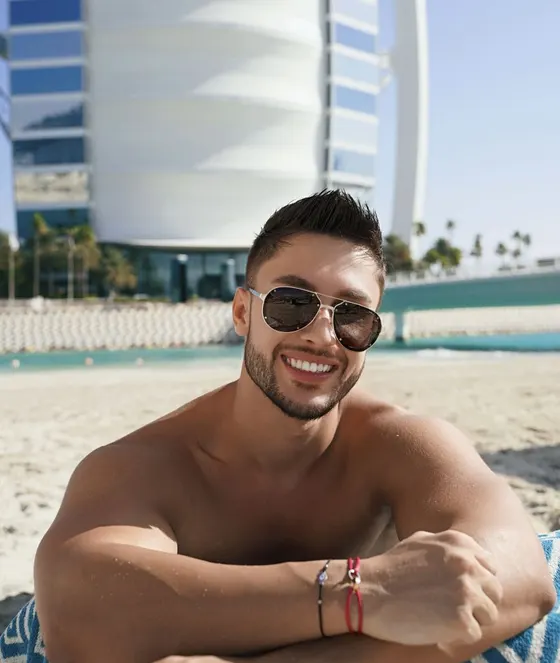 Max, male escort in Dubai โ photo 17