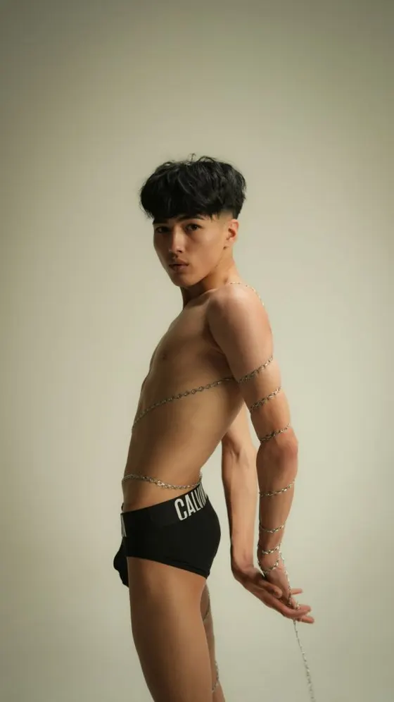 Nate, Asian male escort in Dubai โ photo 9