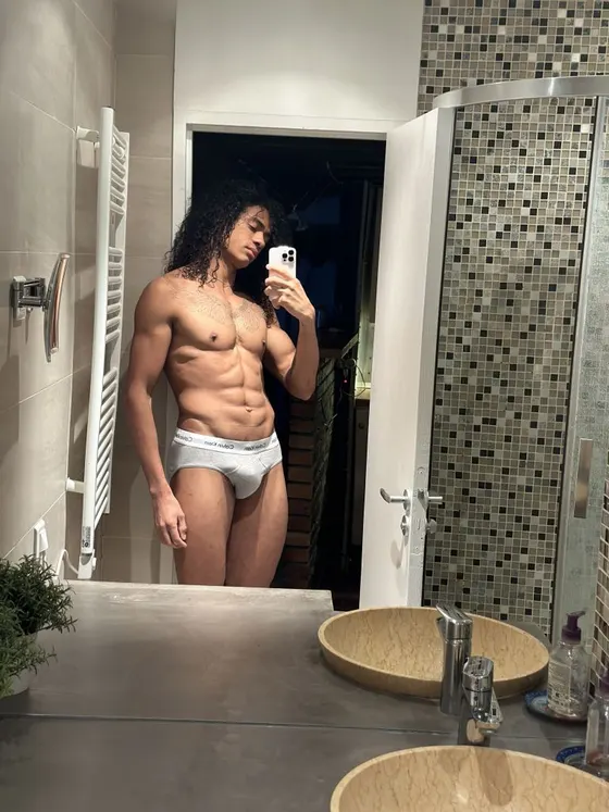 Nate, Brazilian male escort in Dubai โ photo 2