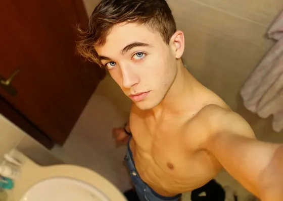 Noah, Brazilian male escort in Dubai โ photo 2