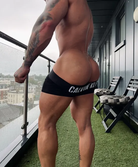 Oscar, Brazilian male escort in Dubai โ photo 14