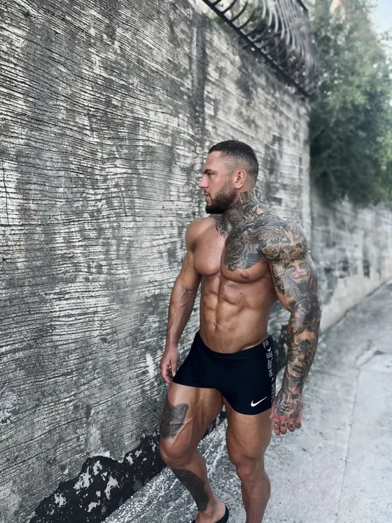 Oscar, Brazilian male escort in Dubai โ photo 15