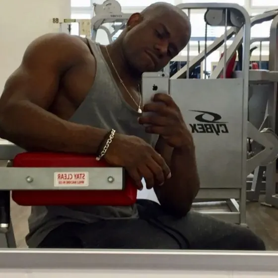 Oscar, male escort in Dubai โ photo 5