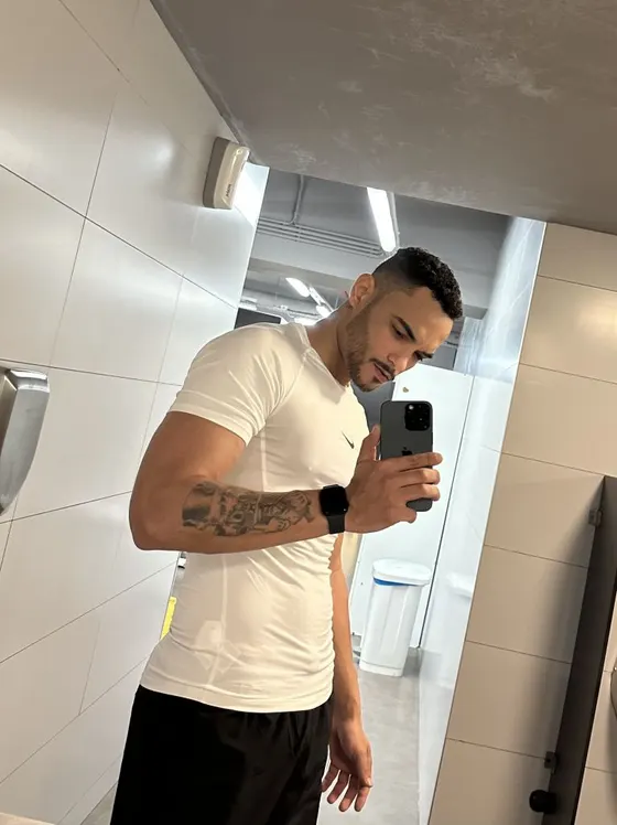 Owen, male escort in Dubai โ photo 12