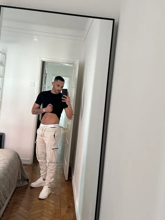 Owen, male escort in Dubai โ photo 13