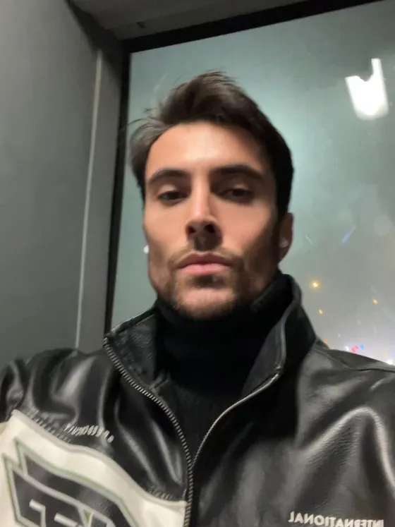 Owen, Brazilian male escort in Dubai โ photo 4