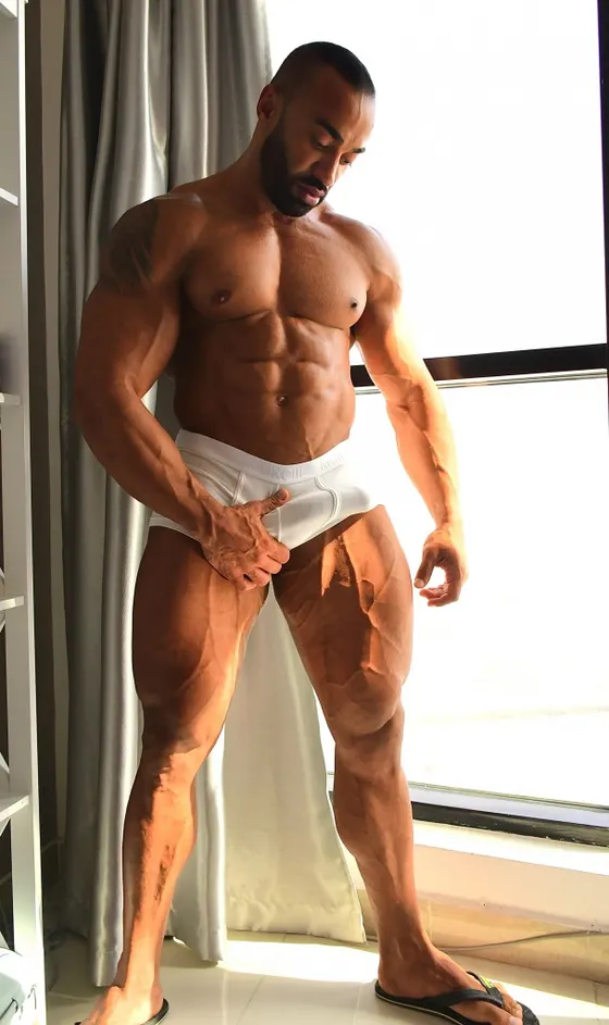 Pablo, Brazilian male escort in Dubai โ photo 6