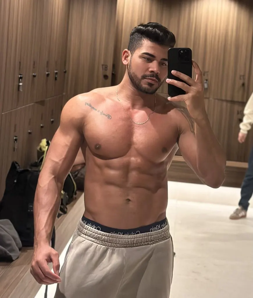 Rafael, male escort in Dubai