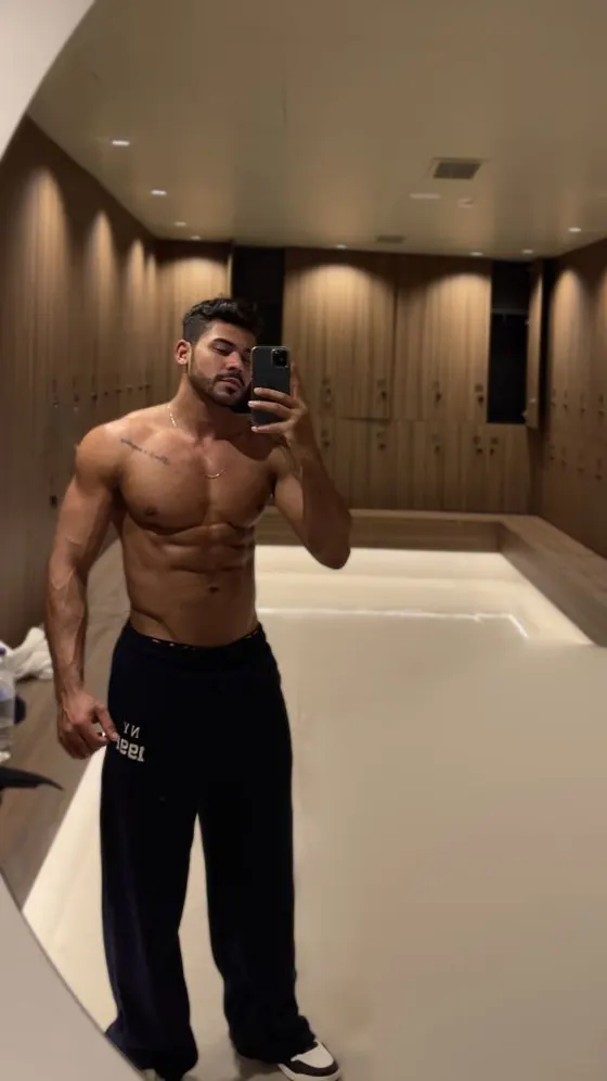 Rafael, male escort in Dubai โ photo 8