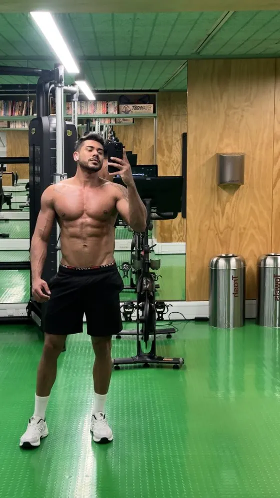Rafael, male escort in Dubai โ photo 9