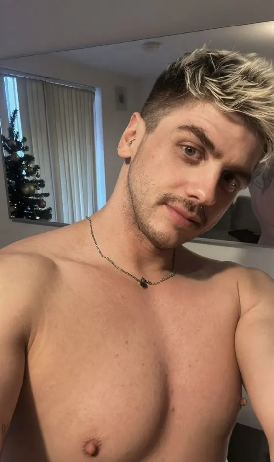 Ryan, male escort in Dubai โ photo 10