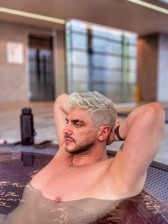 Ryan, male escort in Dubai โ photo 12