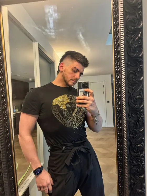 Ryan, male escort in Dubai โ photo 13