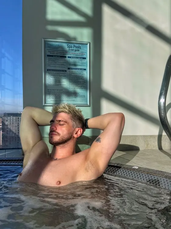 Ryan, male escort in Dubai โ photo 5