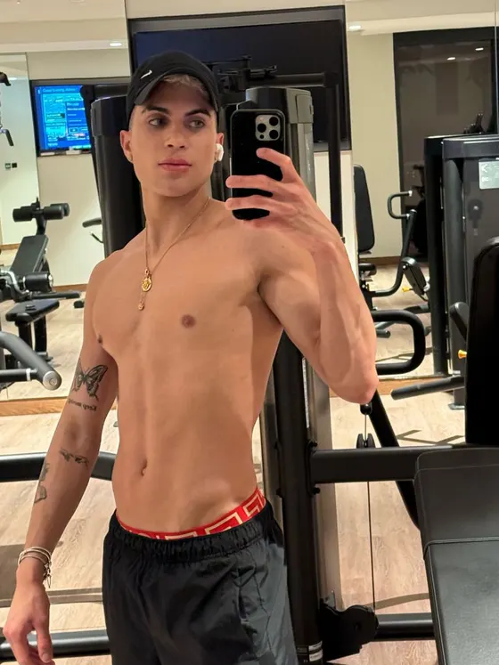 Ryan, male escort in Dubai โ photo 6