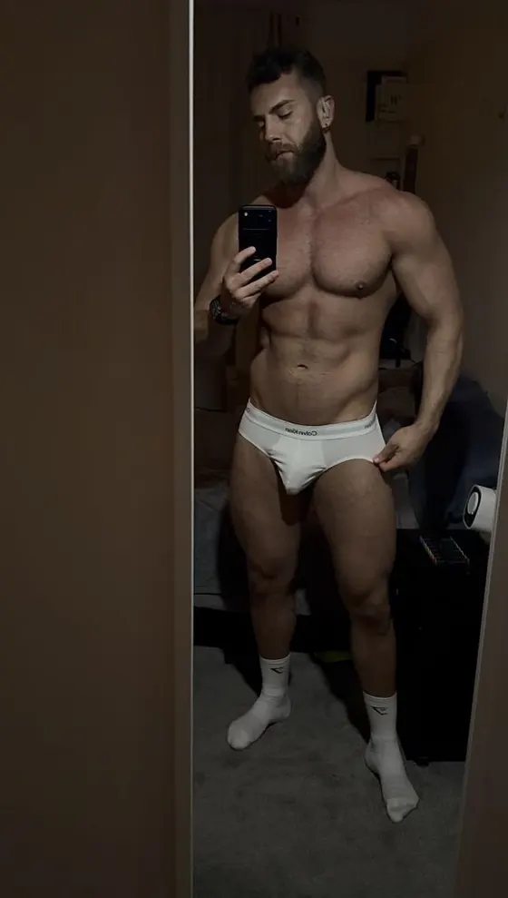 Sean, male escort in Dubai โ photo 4