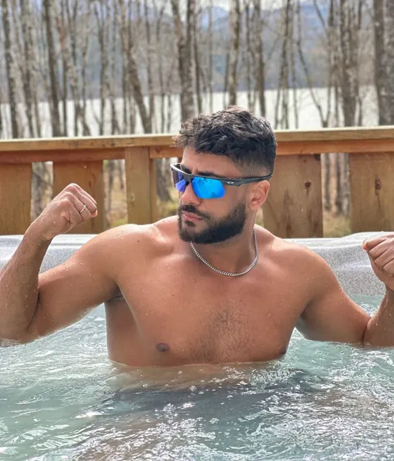 Sean, male escort in Dubai โ photo 11