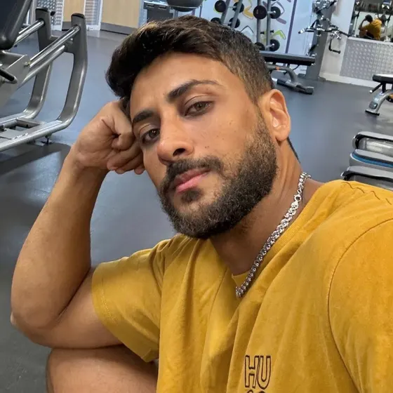 Sean, male escort in Dubai โ photo 6