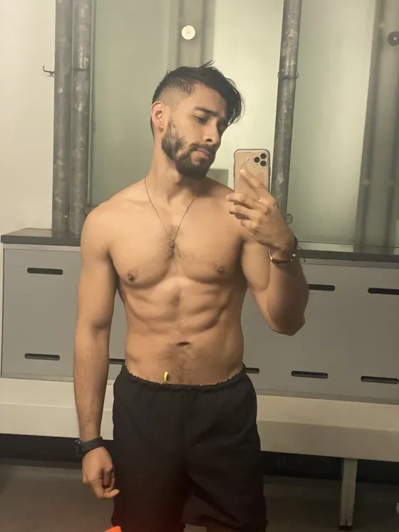 Theo, male escort in Dubai โ photo 9