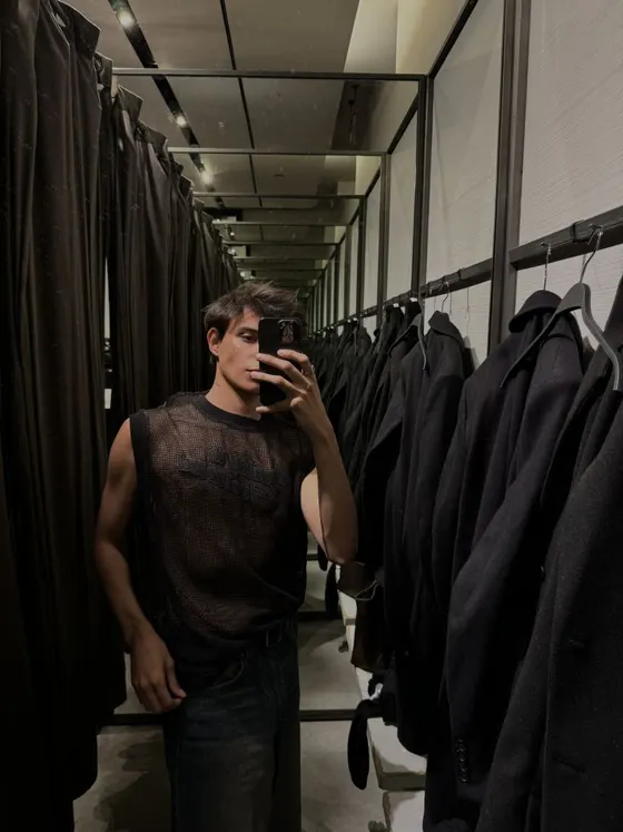 Theo, male escort in Dubai โ photo 12