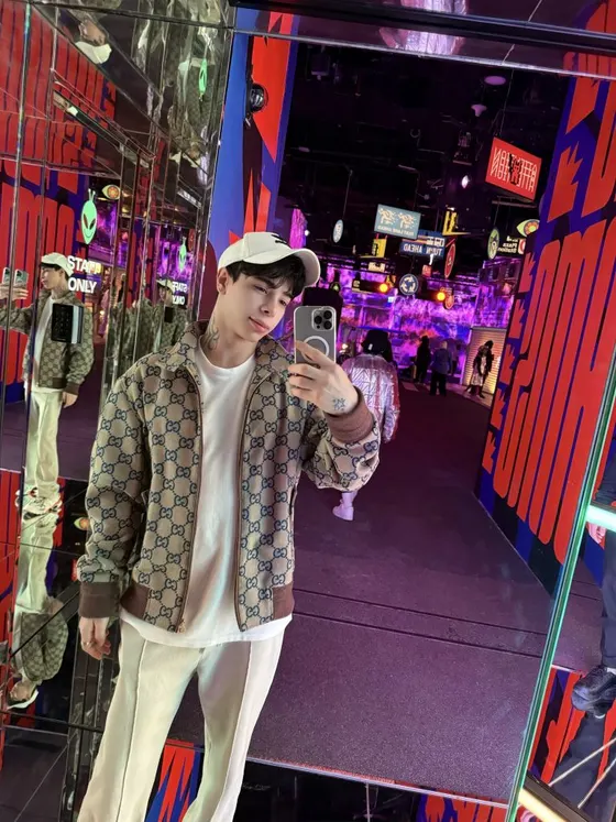 Theo, Brazilian male escort in Dubai โ photo 15