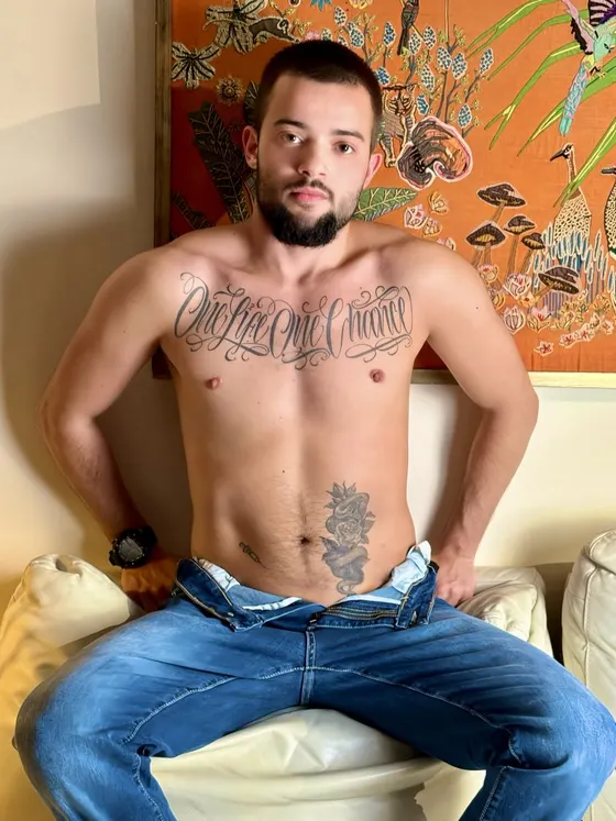 Theo, Russian male escort in Dubai โ photo 14