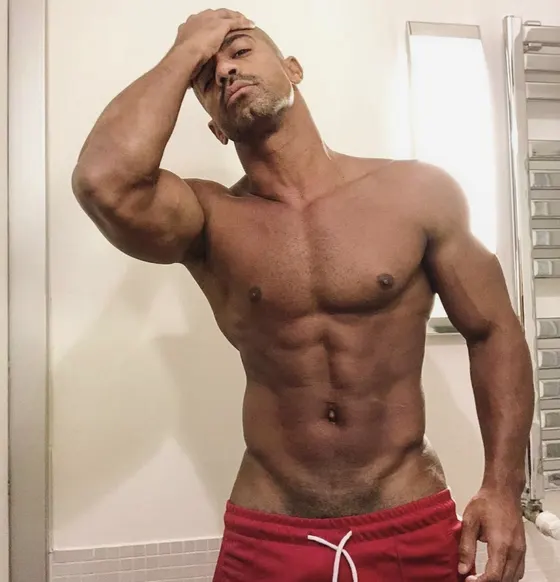 Vince, Brazilian male escort in Dubai โ photo 15