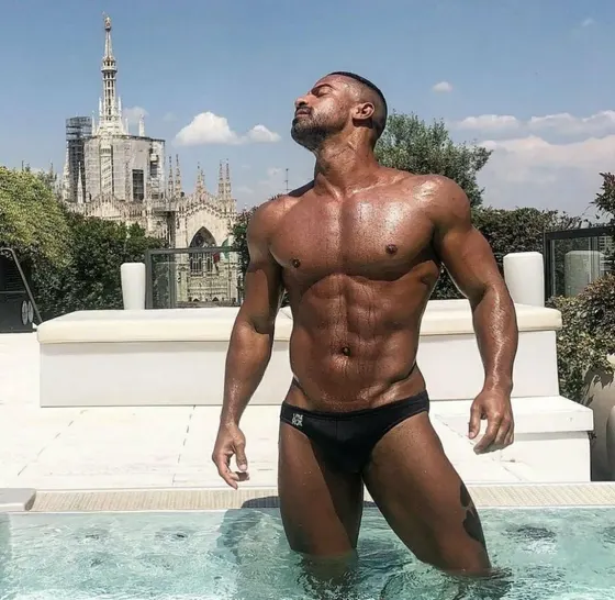 Vince, Brazilian male escort in Dubai โ photo 3