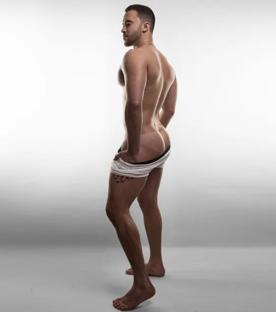 Vince, male escort in Dubai โ photo 17