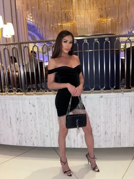 Alessia, Asian trans escort in Dubai โ photo 13